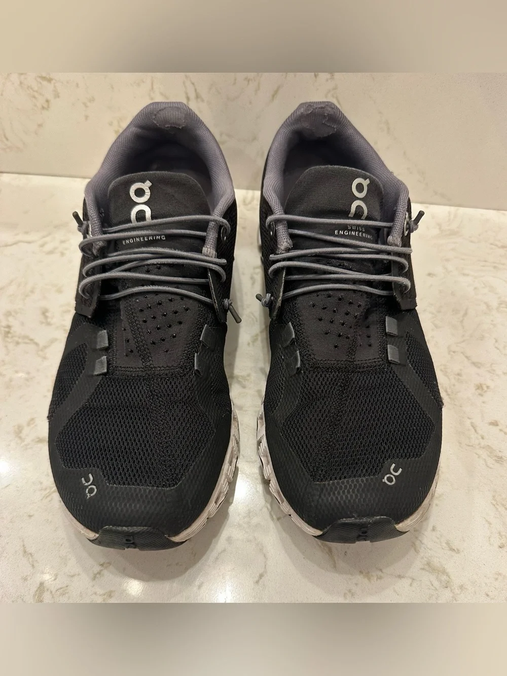 On Cloud 5 Women’s Running Shoes 8.5